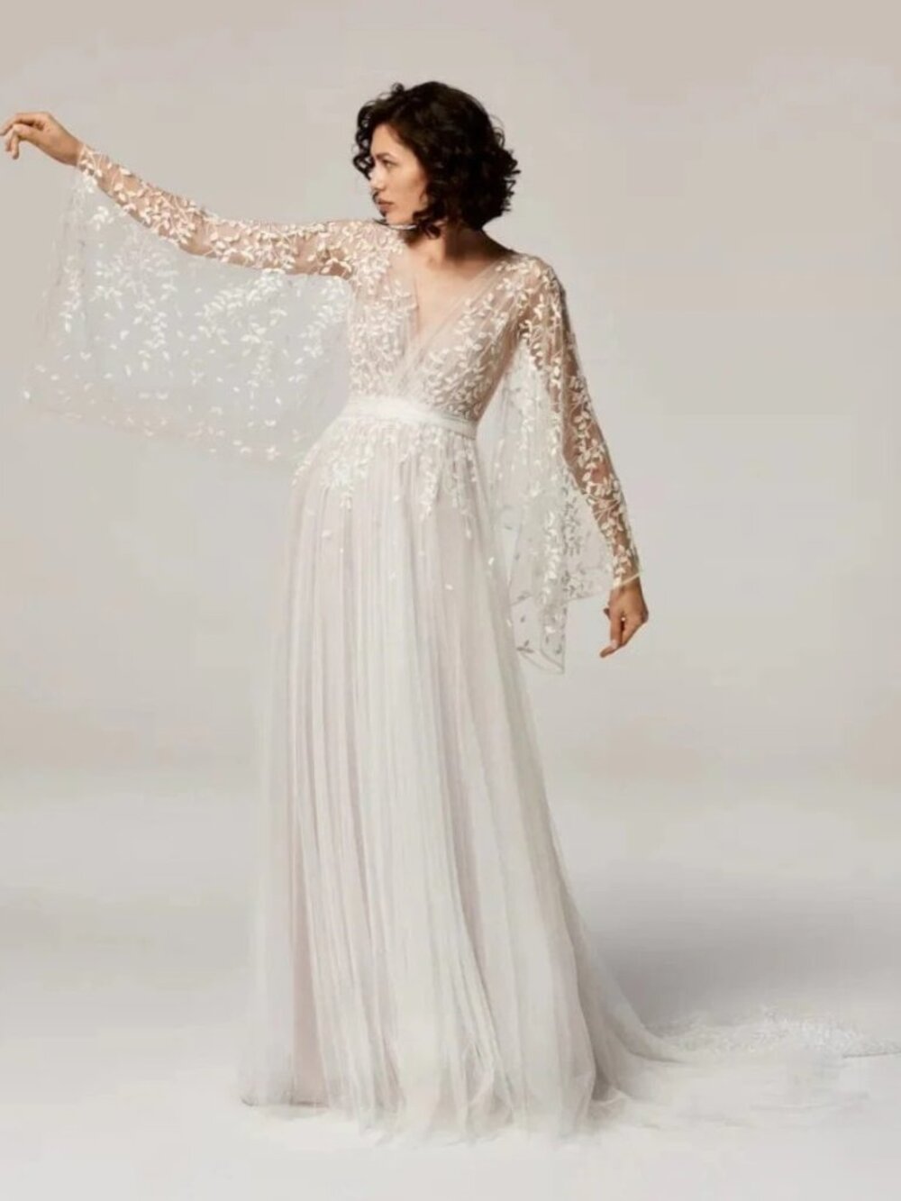Anna Kara Miranda Gown